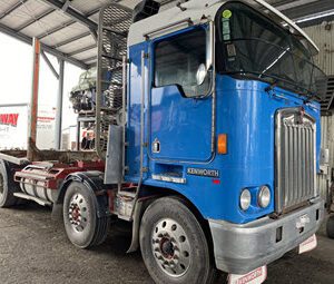 2003 Kenworth K104