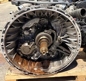 G33 Gearbox out of a 2023 Scania R