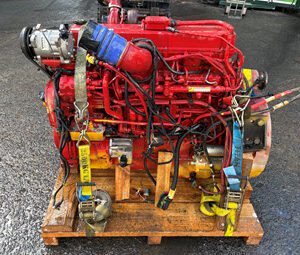 Cummins ISLE5 engine out of a 2017 Mack Metroliner