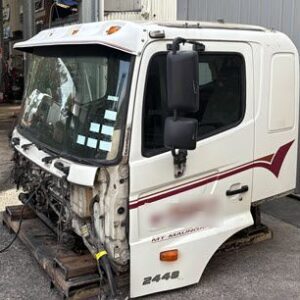 Cab off a 2011 Hino 700