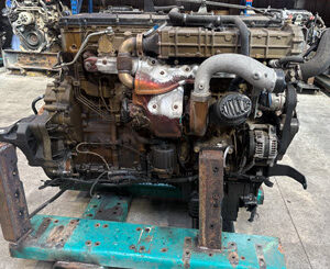 OM471 Engine Out of a 2021 Fuso Shogun